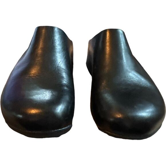 Fitflop SHUV black leather Comfort clog size W8 classic minimalist look. - Picture 2 of 8